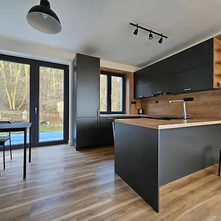 Apartment Usti & Forest With Garden And Views Usti nad Labem