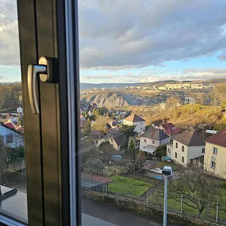 Usti & Forest With Garden And Views Usti nad Labem
